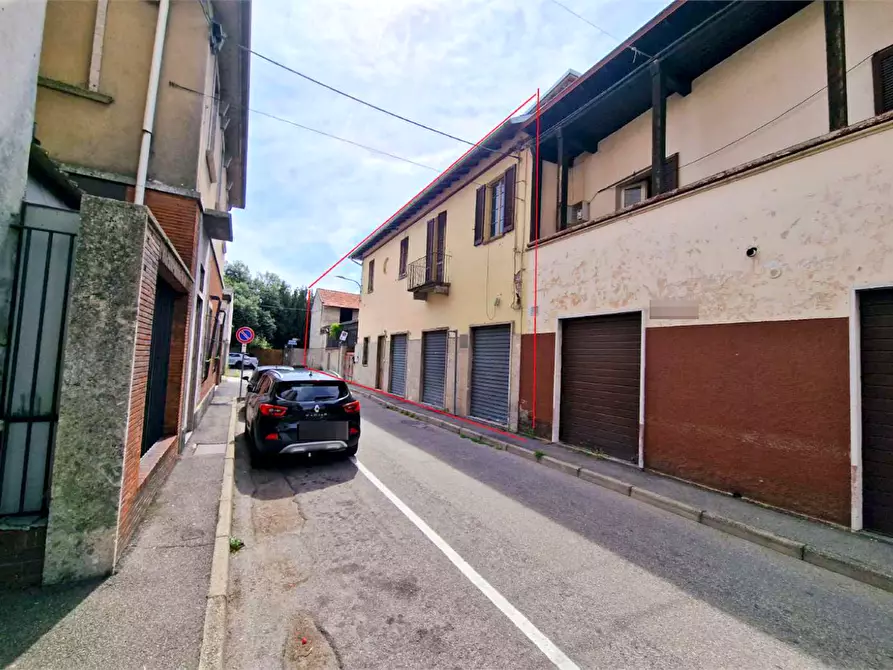 Immagine 1 di Appartamento in vendita  in Via Madonna del Carmine a Buscate