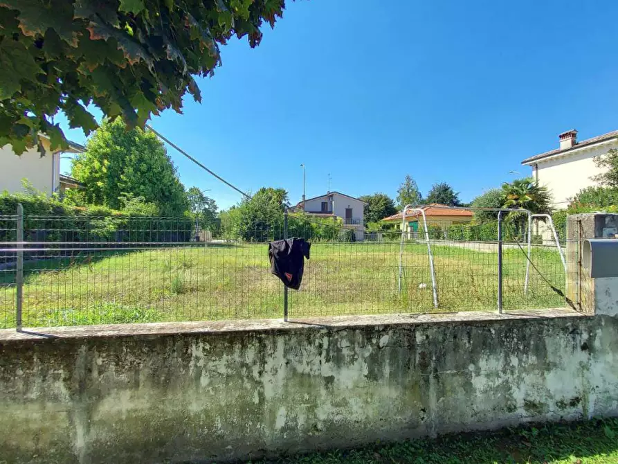 Immagine 1 di Terreno agricolo in vendita  in Via A. Martini a San Possidonio