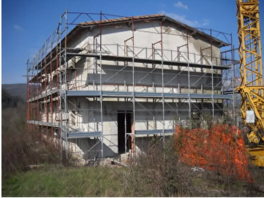 Immagine 1 di Stabile in vendita  in Localita' Rosano SNC a Rignano Sull'arno