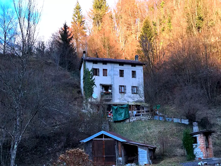 Immagine 1 di Rustico / casale in vendita  in Località Avien a Seren Del Grappa