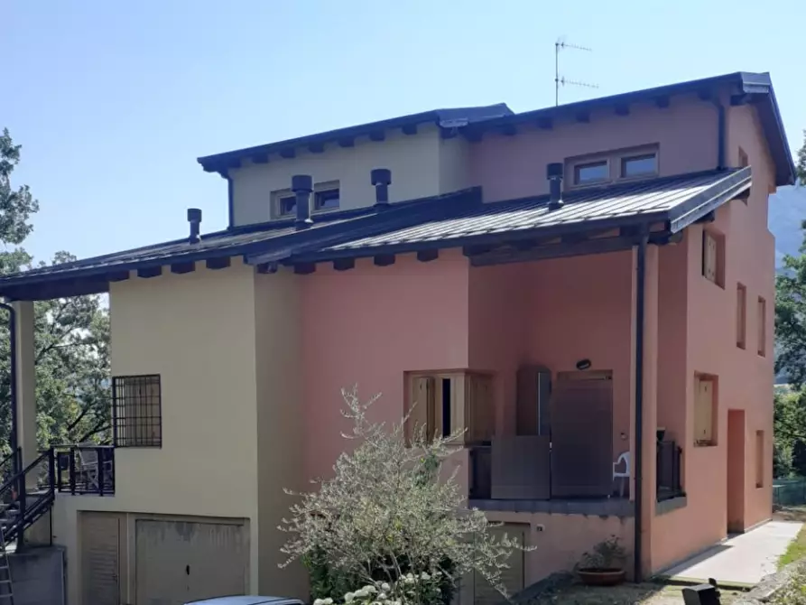 Immagine 1 di Casa indipendente in vendita  in Via Ponte a Grizzana Morandi