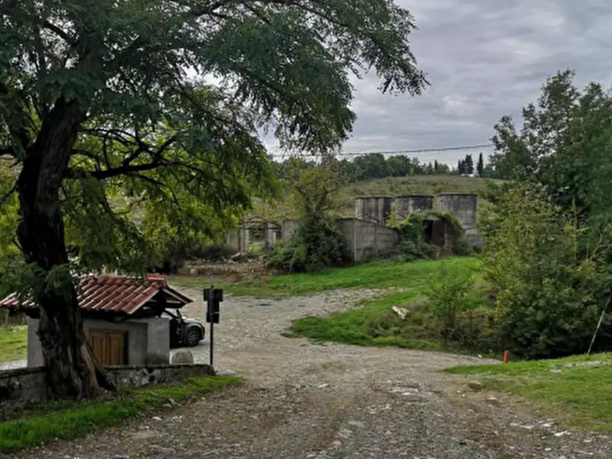 Immagine 1 di Magazzino in vendita  in via di Cornocchio a Barberino Di Mugello