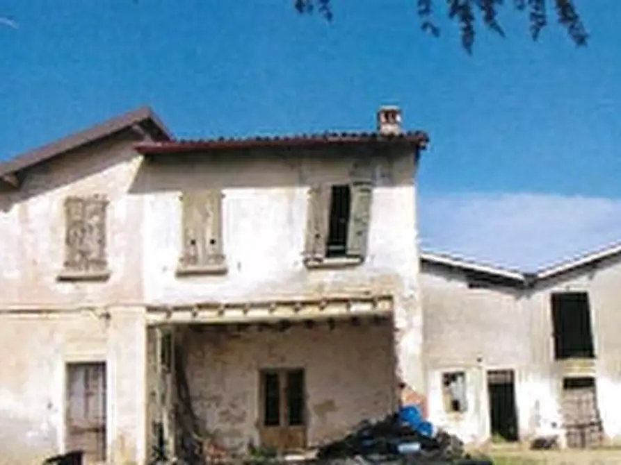 Immagine 1 di Rustico / casale in vendita  in Via Viazzola a Castenedolo