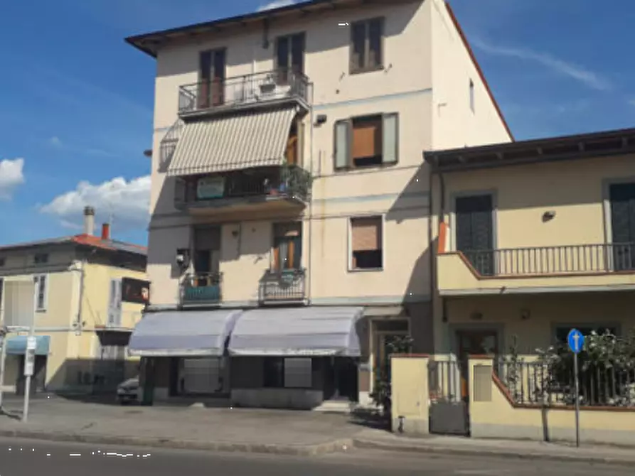 Immagine 1 di Appartamento in vendita  in Via Fiorentina a Prato