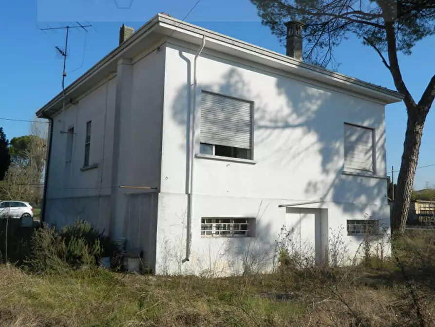 Immagine 1 di Casa indipendente in vendita  in Via Santerno Ammonite a Ravenna