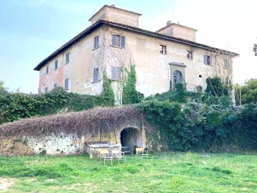 Immagine 1 di Stabile in vendita  in Via della Bastia a Empoli