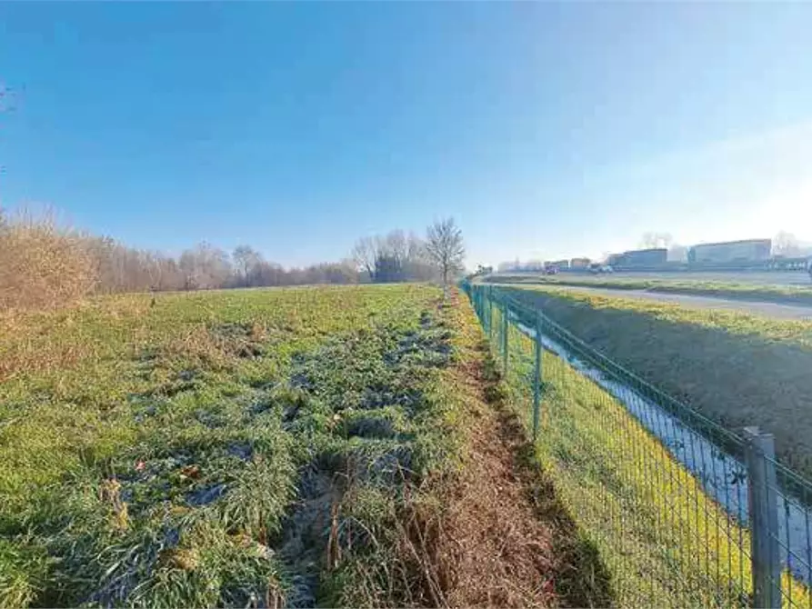 Immagine 1 di Terreno agricolo in vendita  in Via Santa Francesca Cabrini  a Vigonza