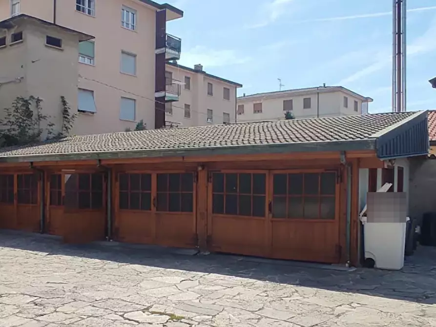 Immagine 1 di Garage in vendita  in Via Abate Giovanni Battista Crippa a Treviglio