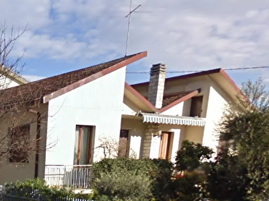 Immagine 1 di Casa indipendente in vendita  in  Via Guglielmo Marconi a San Giovanni In Marignano