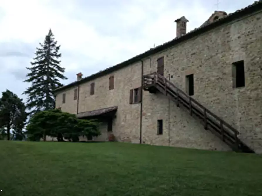 Immagine 1 di Rustico / casale in vendita  in Via Strada Belvedere Fogliense  a Mondaino