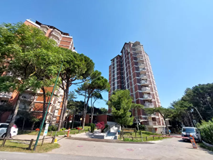 Immagine 1 di Appartamento in vendita  in Viale delle Terme a Lignano Sabbiadoro