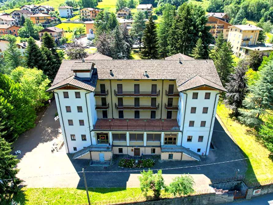 Immagine 1 di Hotel in vendita  in Via Antonio Schivardi a Corteno Golgi