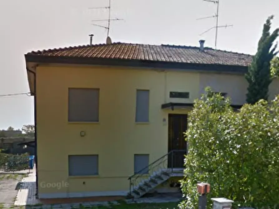 Immagine 1 di Appartamento in vendita  in via Amerigo Vespucci a Mirandola