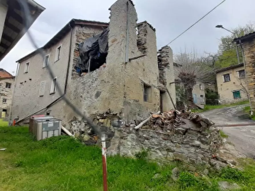 Immagine 1 di Rustico / casale in vendita  in loc. Fontana a Borghetto Di Borbera