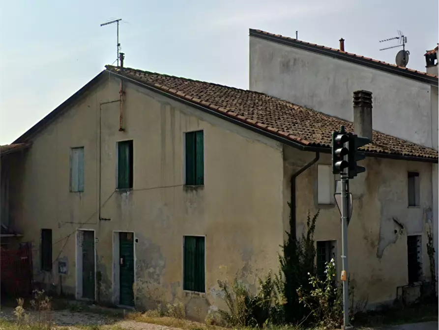 Immagine 1 di Casa indipendente in vendita  in Via Leonardo da Vinci a Malo