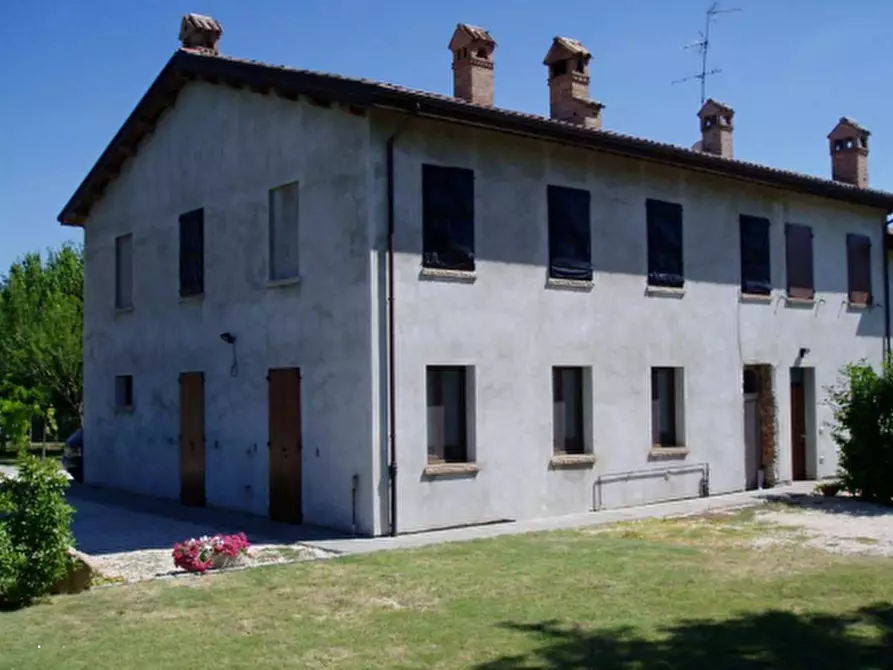 Immagine 1 di Porzione di casa in vendita  in Via del Cerro a Faenza