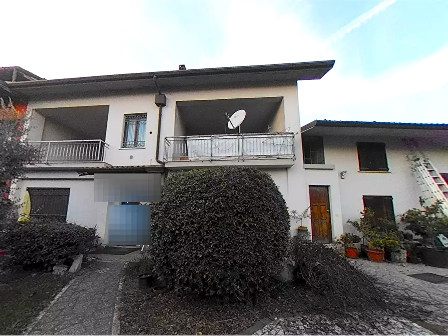 Immagine 1 di Casa indipendente in vendita  in Via C. Battisti a Prevalle