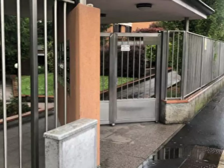 Immagine 1 di Appartamento in vendita  in Via Aldo Moro a Peschiera Borromeo