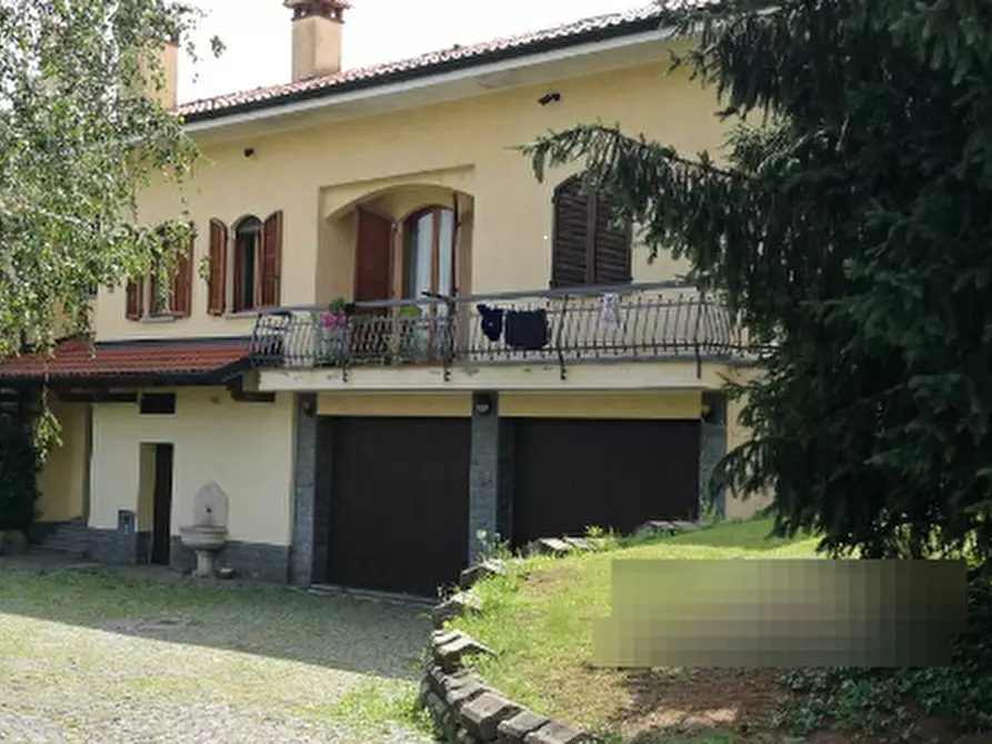 Immagine 1 di Villa in vendita  in Frazione Regione Pralini, Piazza Meucci a Ghemme