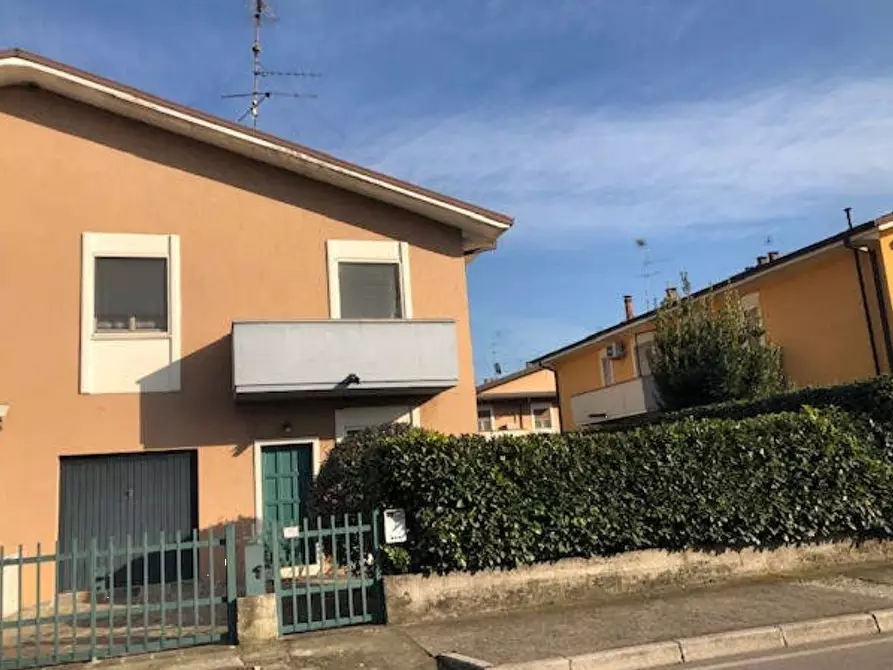 Immagine 1 di Appartamento in vendita  in Via Internazionale a Orzinuovi