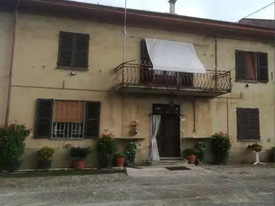 Immagine 1 di Porzione di casa in vendita  in Via Martiri della Libertà a Incisa Scapaccino