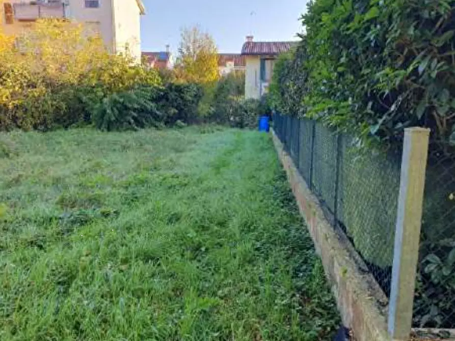 Immagine 1 di Terreno edificabile in vendita  in Frazione San Pelajo a Treviso