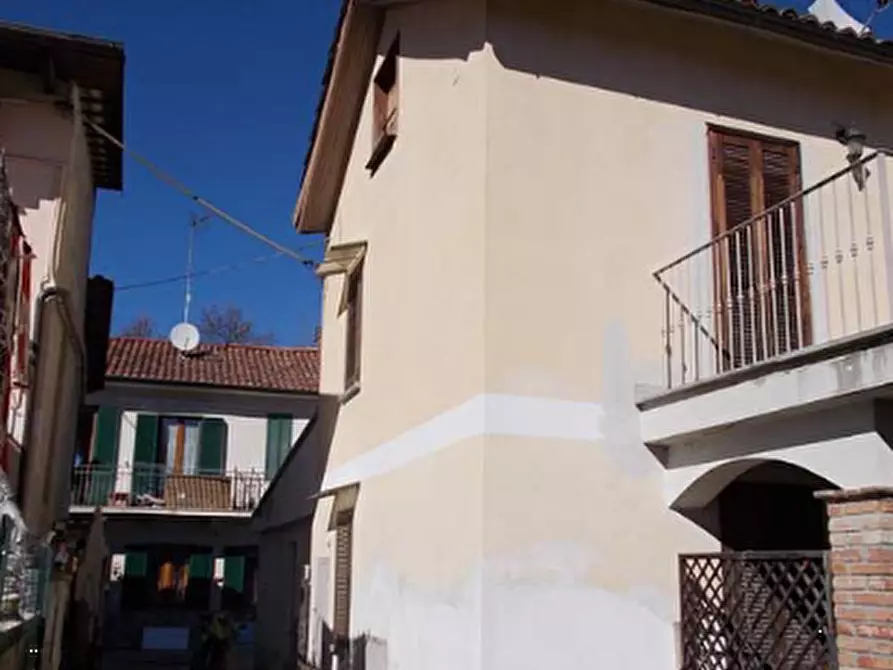 Immagine 1 di Porzione di casa in vendita  in Vicolo Pomati a Incisa Scapaccino