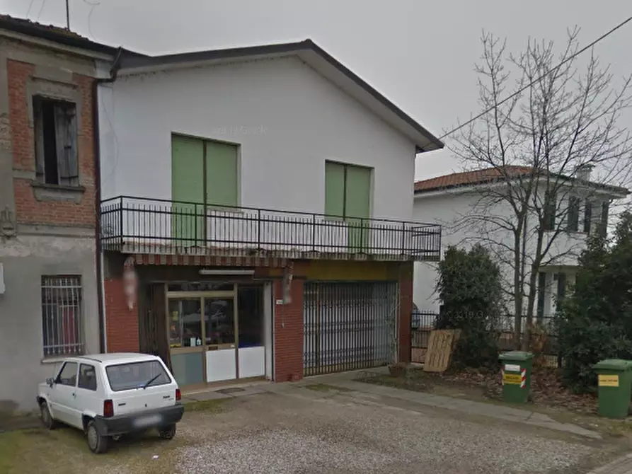 Immagine 1 di Appartamento in vendita  in Via Municipale a Castelnovo Bariano