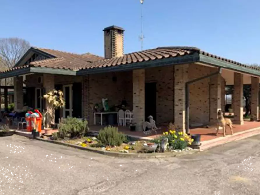 Immagine 1 di Villa in vendita  in via Don S. Ferronato  a Pianiga