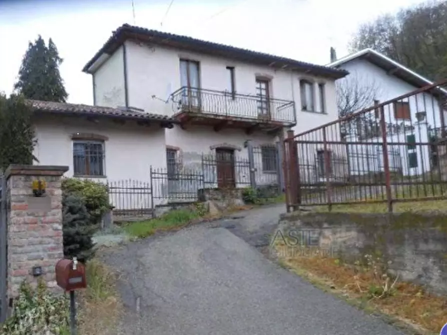 Immagine 1 di Casa indipendente in vendita  in Via Valpopola a Castagnole Monferrato