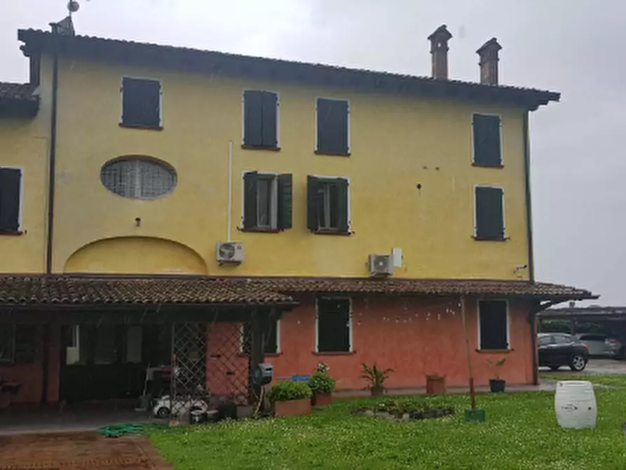 Immagine 1 di Villa in vendita  in Via Franchini a Bomporto