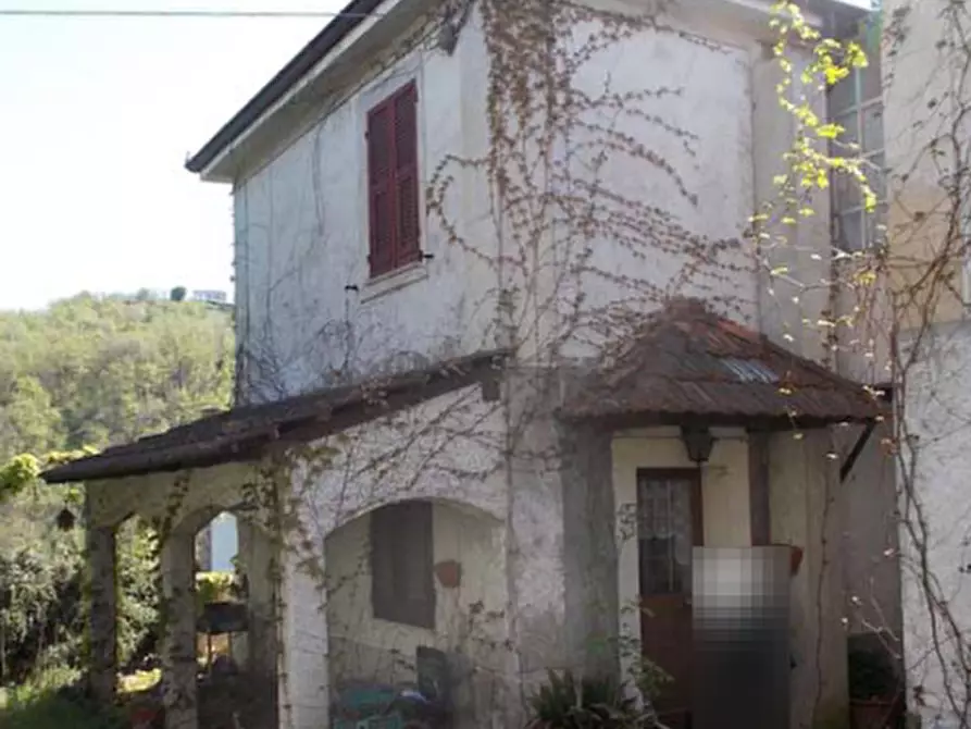 Immagine 1 di Porzione di casa in vendita  in Via Poggio a Grognardo