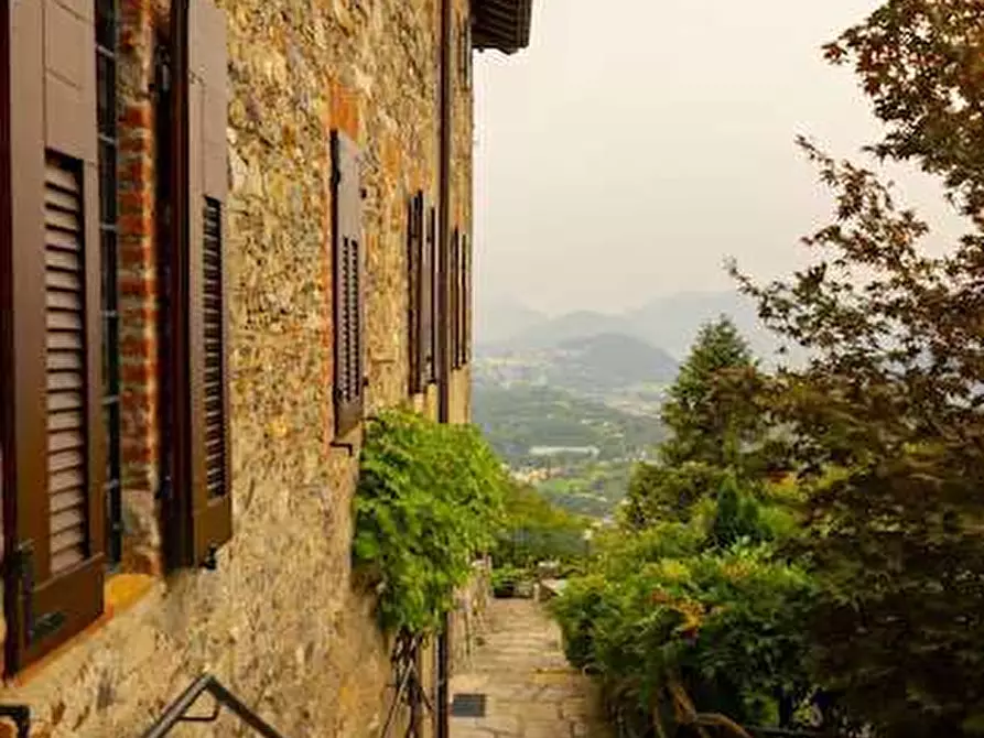 Immagine 1 di Casa indipendente in vendita  in Via Piave a Cassine