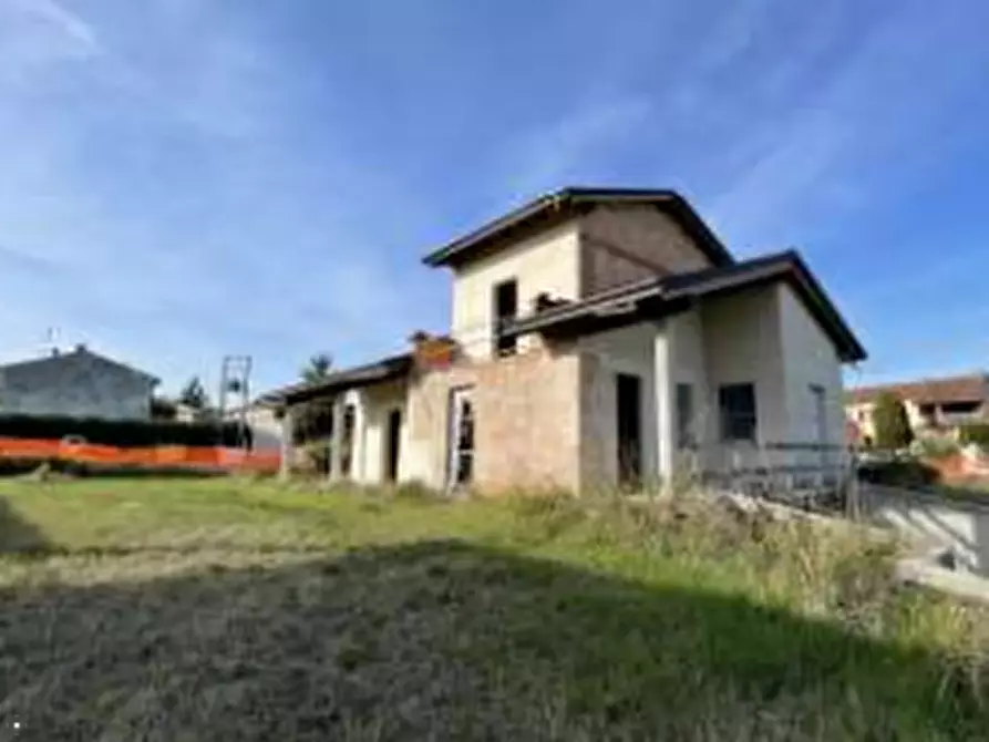 Immagine 1 di Stabile in vendita  in Strada per Coniolo Basso a Coniolo