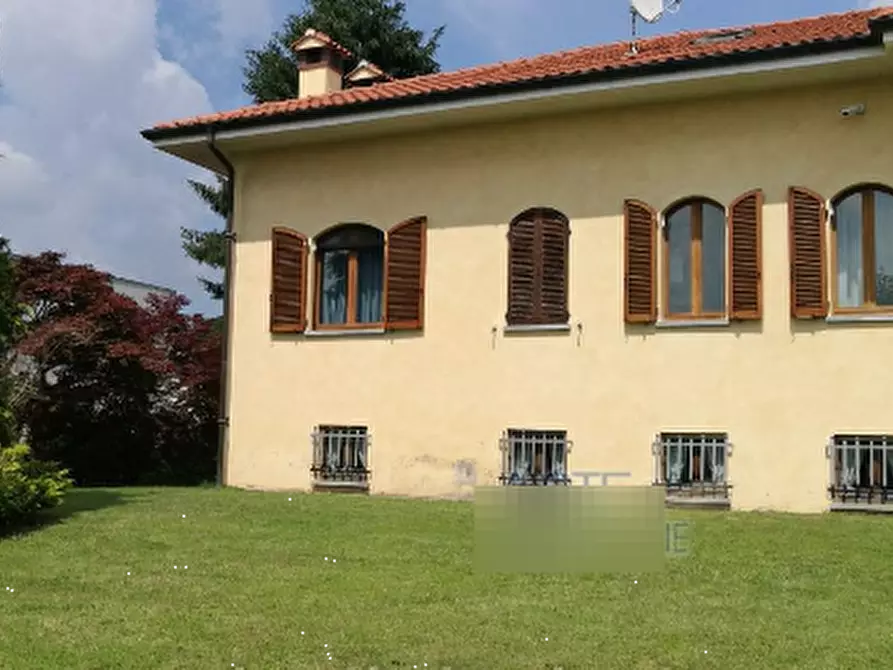 Immagine 1 di Villa in vendita  in Frazione Regione Pralini, Piazza Meucci a Ghemme