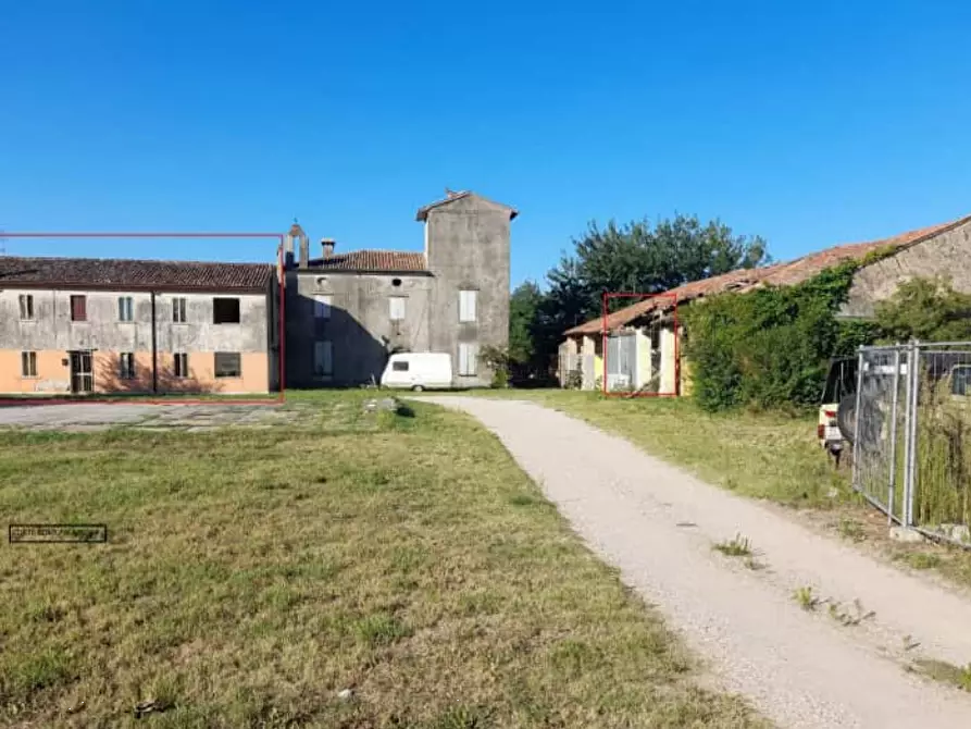 Immagine 1 di Porzione di casa in vendita  in Via Fondo a Bovolone