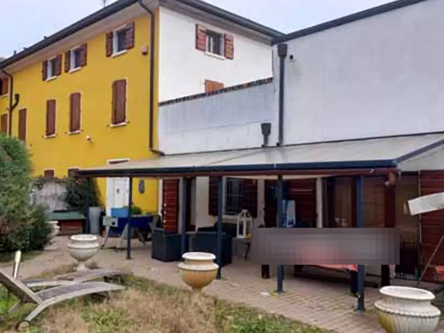 Immagine 1 di Casa indipendente in vendita  in Via Ammiraglio Bergamini  a San Felice Sul Panaro