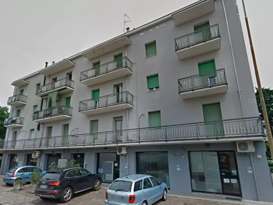 Immagine 1 di Appartamento in vendita  in Via E. Torricelli a Carpi