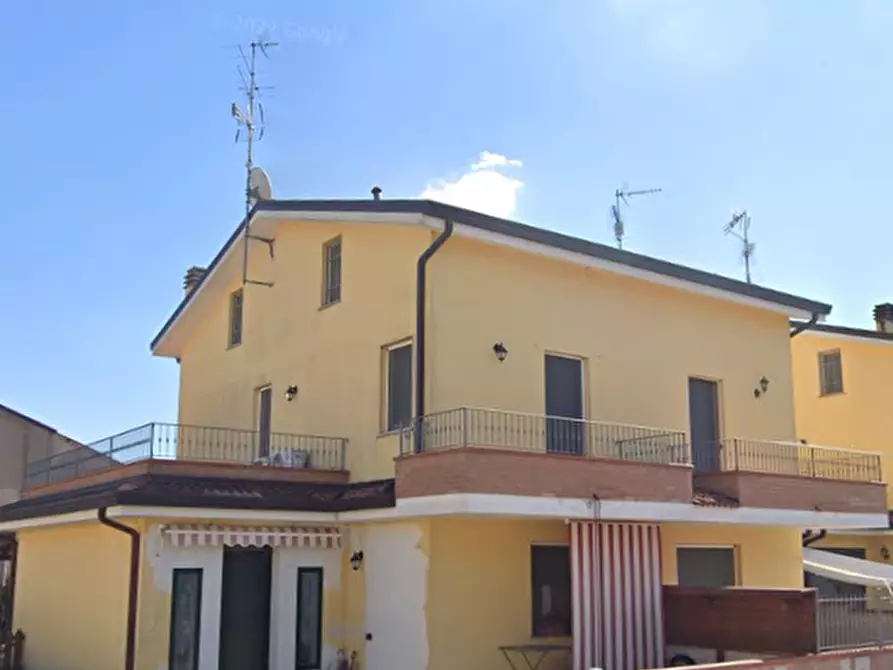 Immagine 1 di Casa indipendente in vendita  in via della costituzione  a Lagosanto