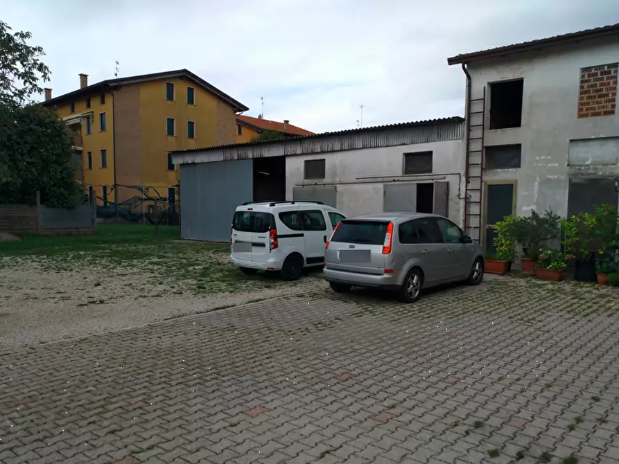 Immagine 1 di Porzione di casa in vendita  in Via Cavinello ovest a Pianiga