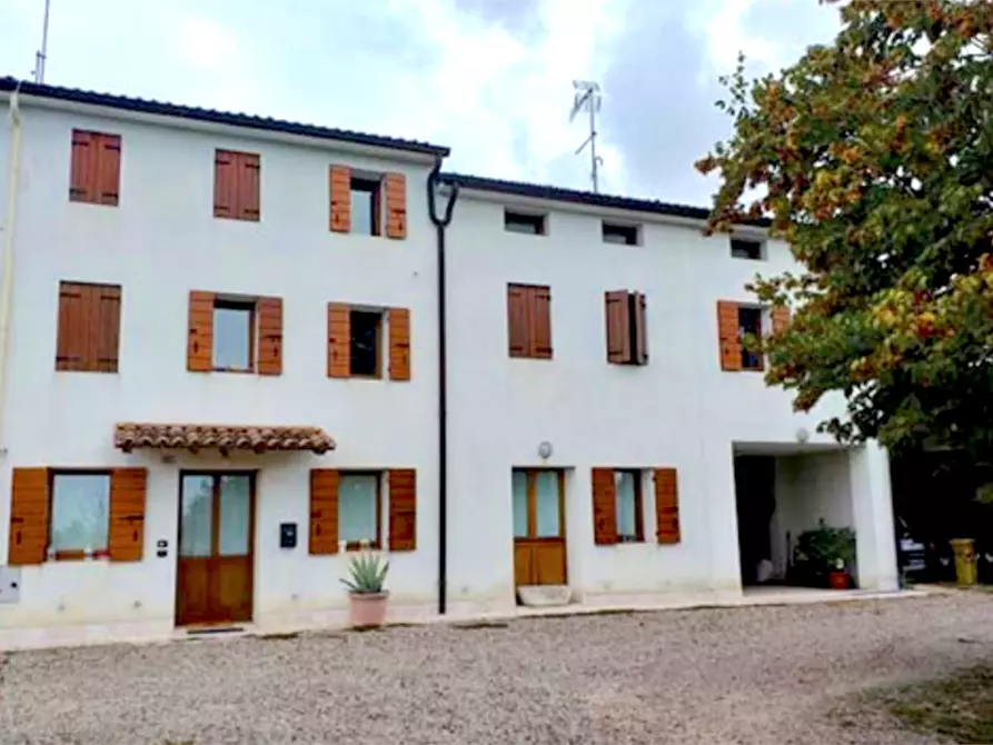 Immagine 1 di Porzione di casa in vendita  in Via Pianale a San Pietro Di Feletto