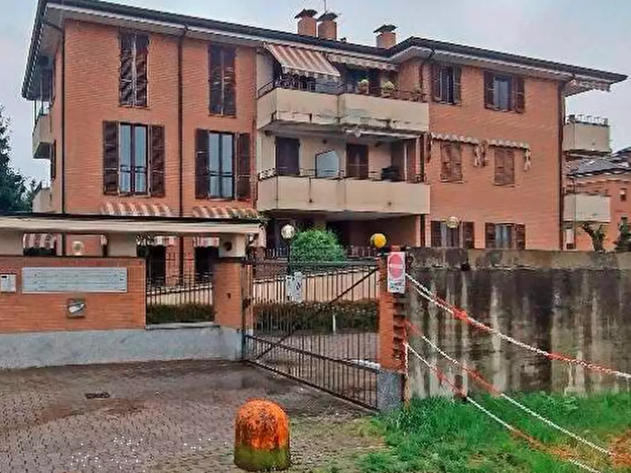 Immagine 1 di Appartamento in vendita  in Via Leopoldo Manenti  a Vidigulfo