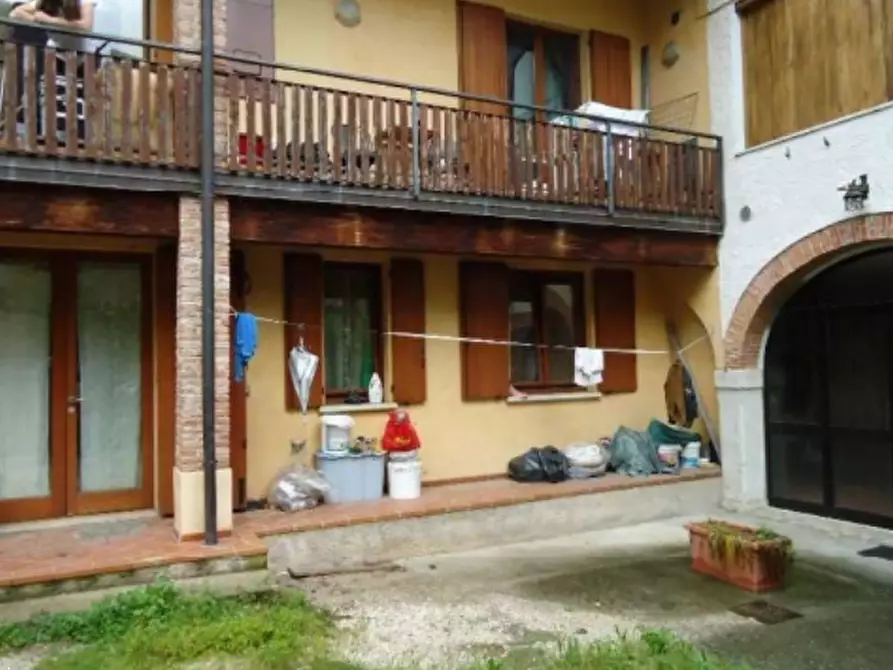 Immagine 1 di Appartamento in vendita  in via Zanardelli  a Manerba Del Garda