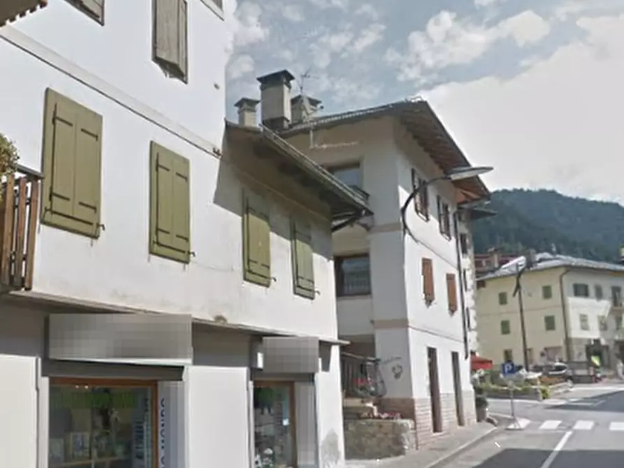 Immagine 1 di Negozio in vendita  in via Corte a Auronzo Di Cadore