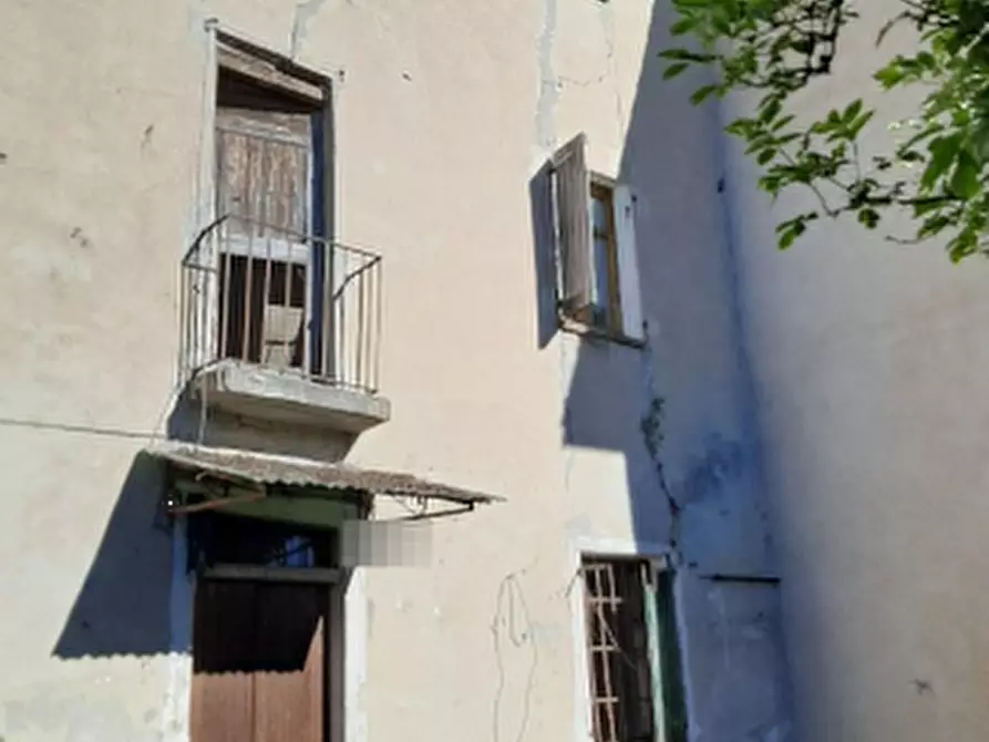 Immagine 1 di Casa indipendente in vendita  in Via Zizano a Camino