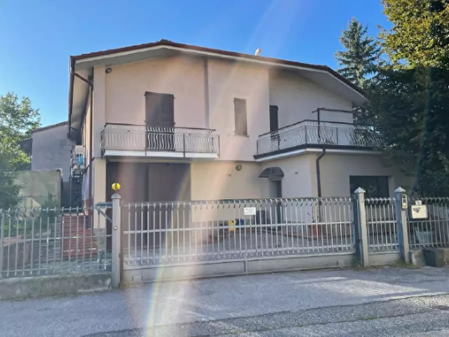 Immagine 1 di Porzione di casa in vendita  in Via Cornello a Calco