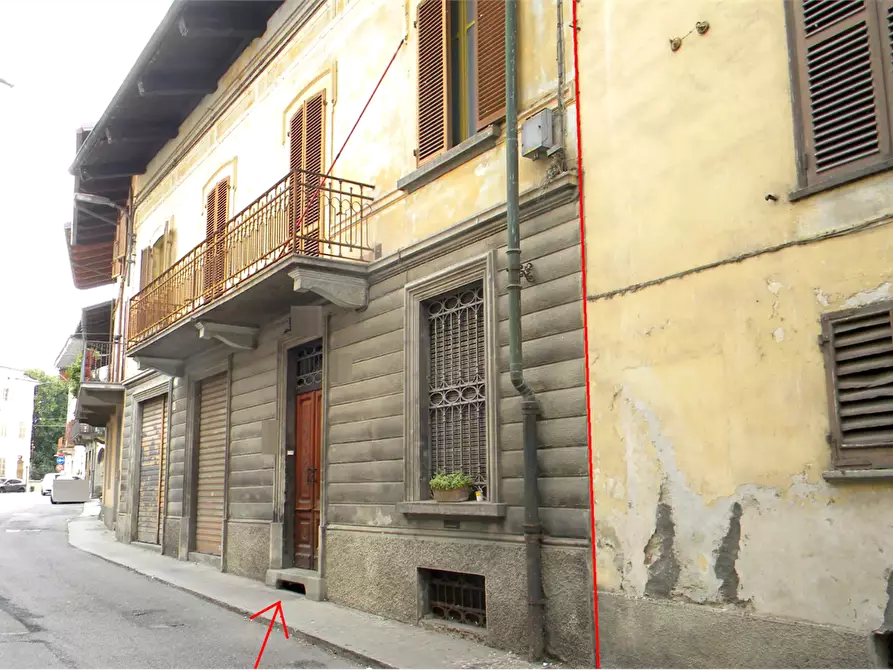 Immagine 1 di Casa indipendente in vendita  in Via Perrone  a Strambino