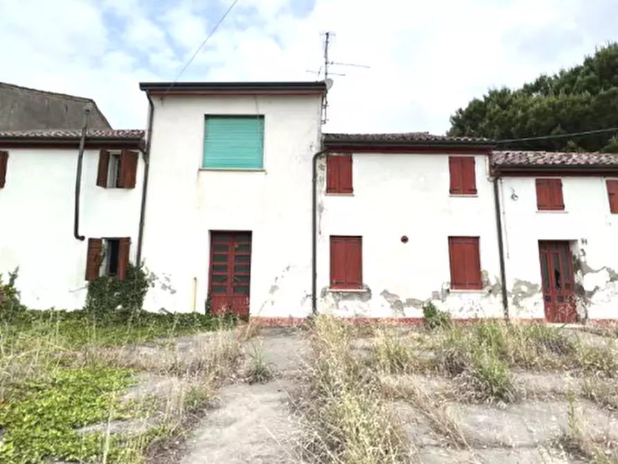 Immagine 1 di Porzione di casa in vendita  in Via Sabbioni a Castagnaro