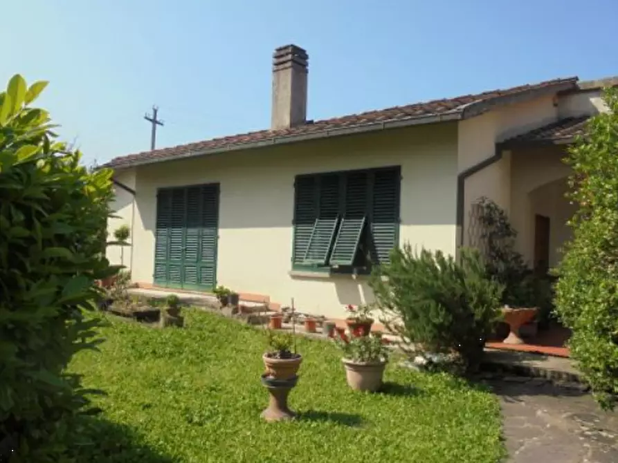 Immagine 1 di Porzione di casa in vendita  in Via Empolese a San Casciano In Val Di Pesa