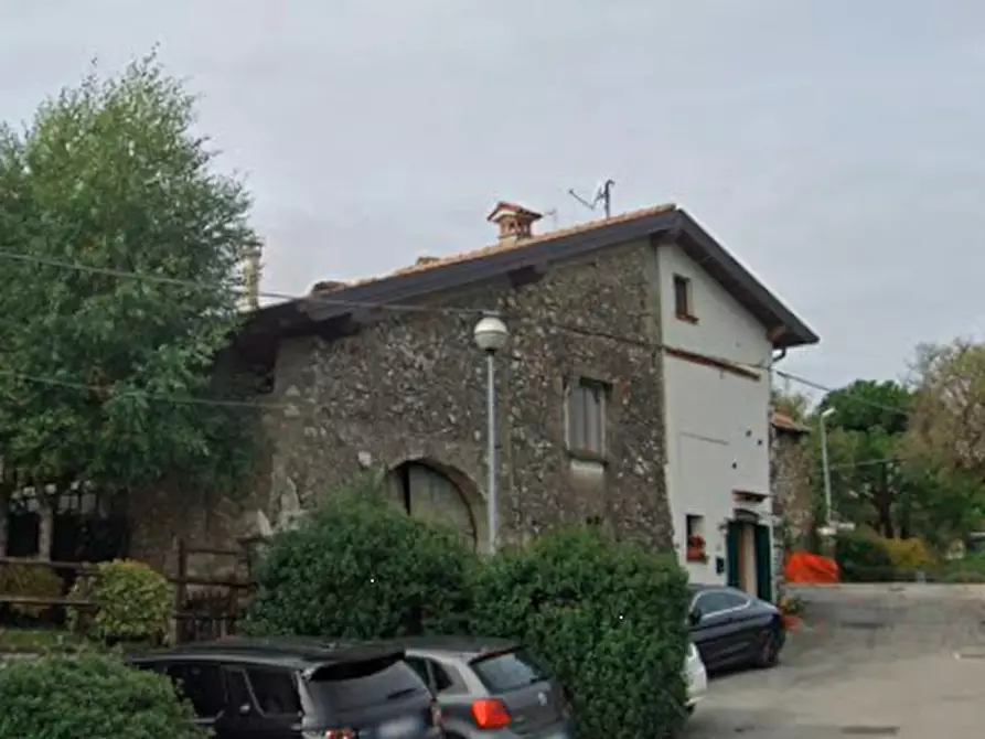 Immagine 1 di Porzione di casa in vendita  in Via Villa a Serle